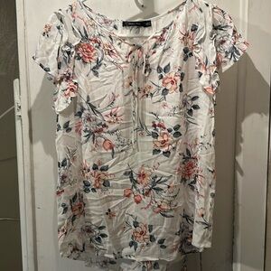 Beautiful white pink floral blouse, lightweight small #J